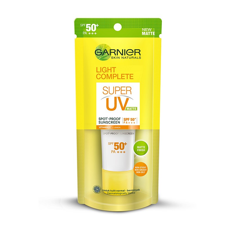 Garnier Light Complete Super UV Matte Spot-Proof Sunscreen SPF50+ PA+++ 15 ml