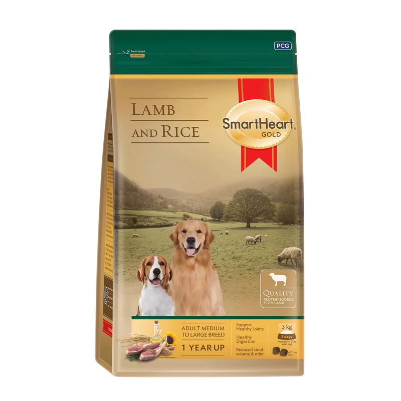 A bag of Smartheart Lamb and Rice Dog Food for Adult Medium to Large Breed Dogs, with an image of two dogs and a pastoral landscape.